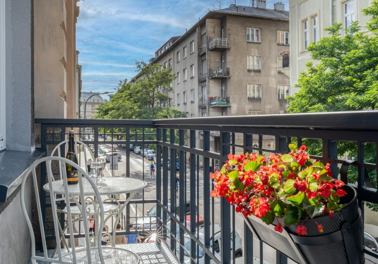 Premium Apartment In Parisian Style In The Heart Of Old Krakow Bagian luar foto