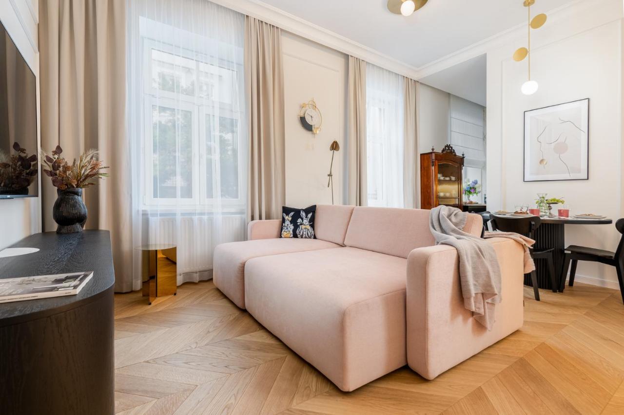 Premium Apartment In Parisian Style In The Heart Of Old Krakow Bagian luar foto