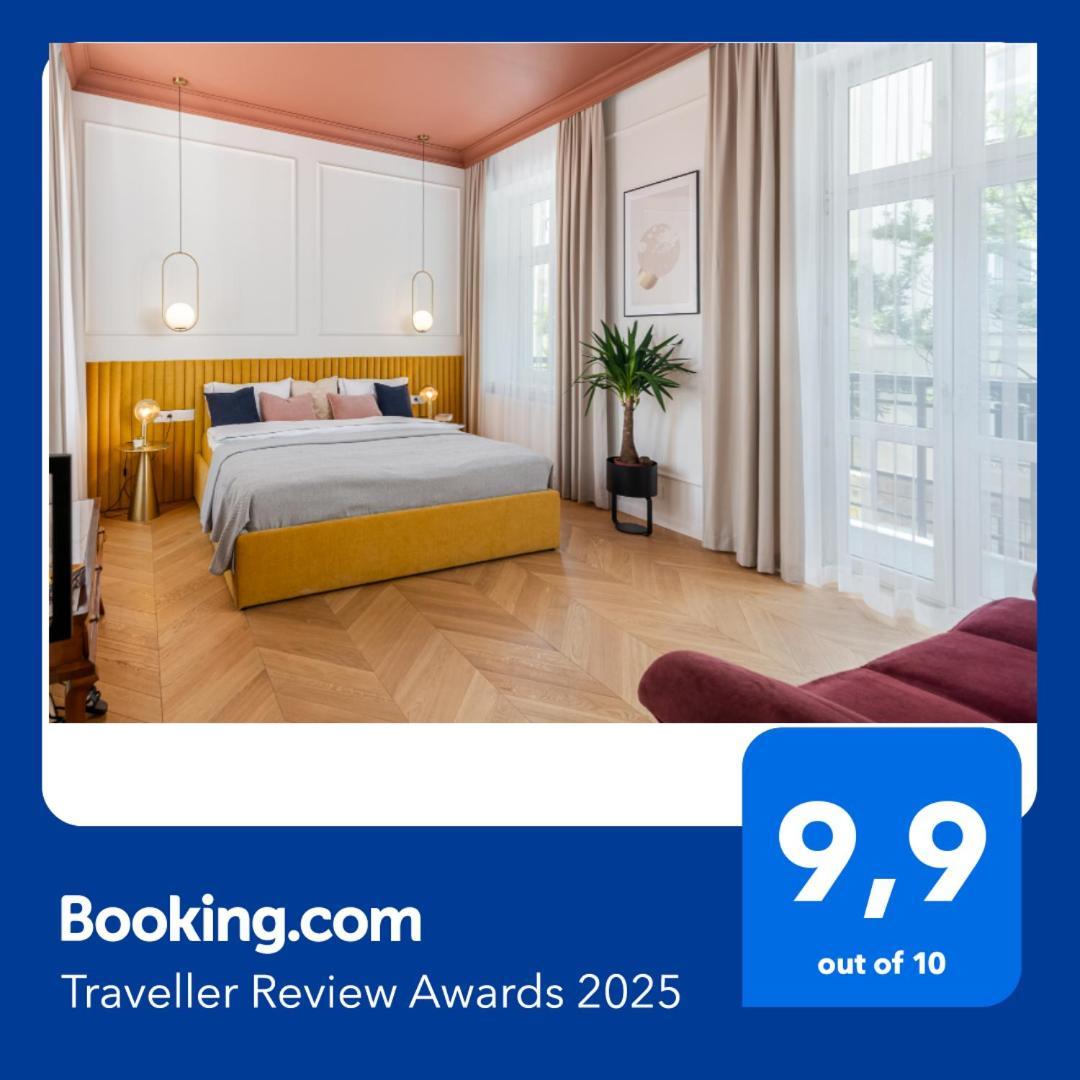 Premium Apartment In Parisian Style In The Heart Of Old Krakow Bagian luar foto